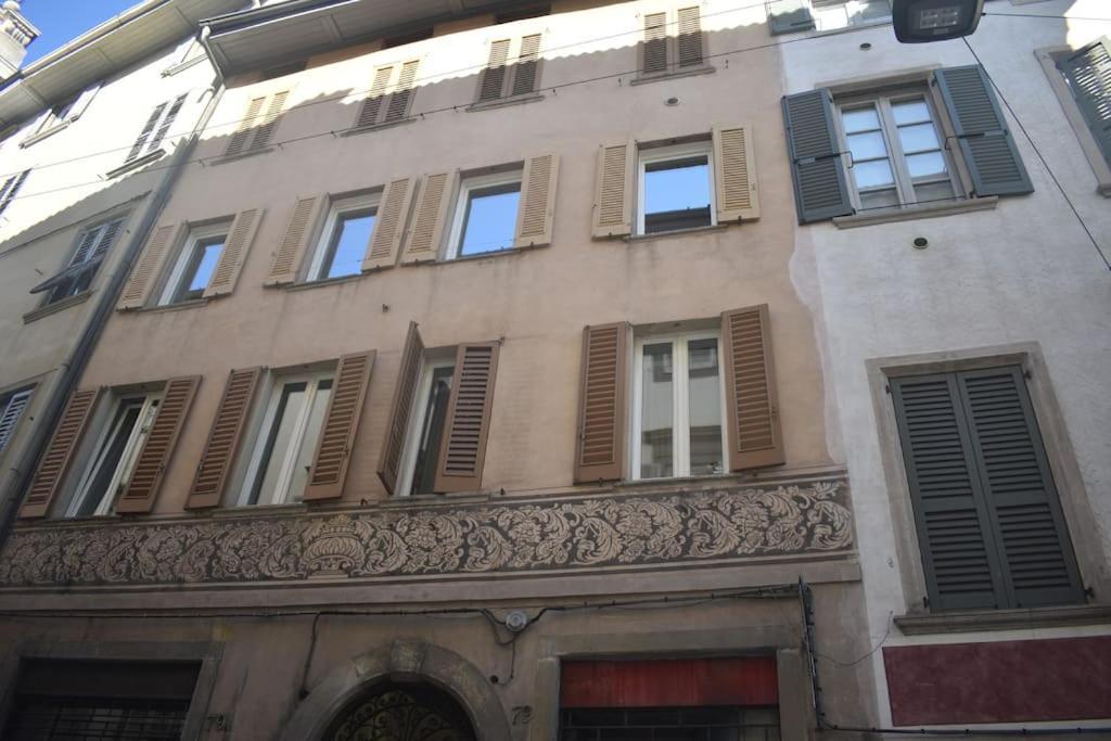 Nur 2 Casa Vacanze Bergamo Via Pignolo 외부 사진